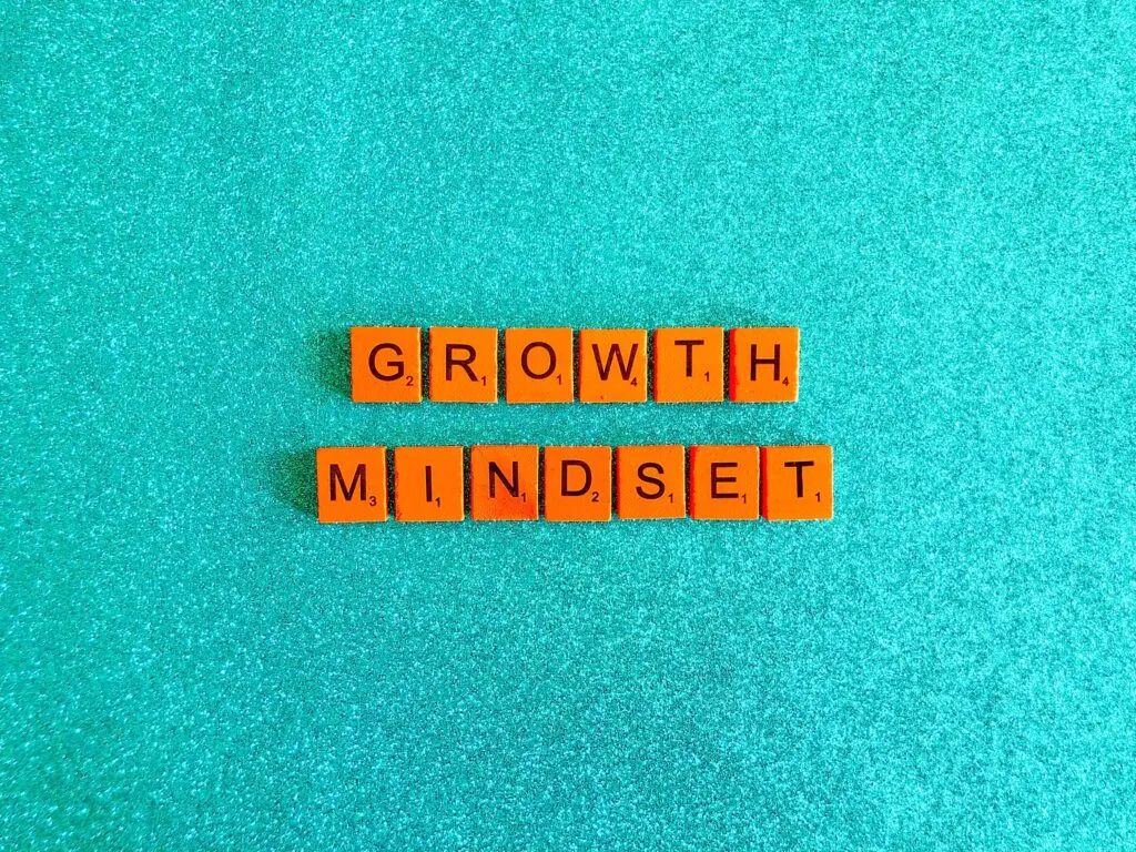 Growth Mindset:6 Tips to Improve and Succeed in Your Career