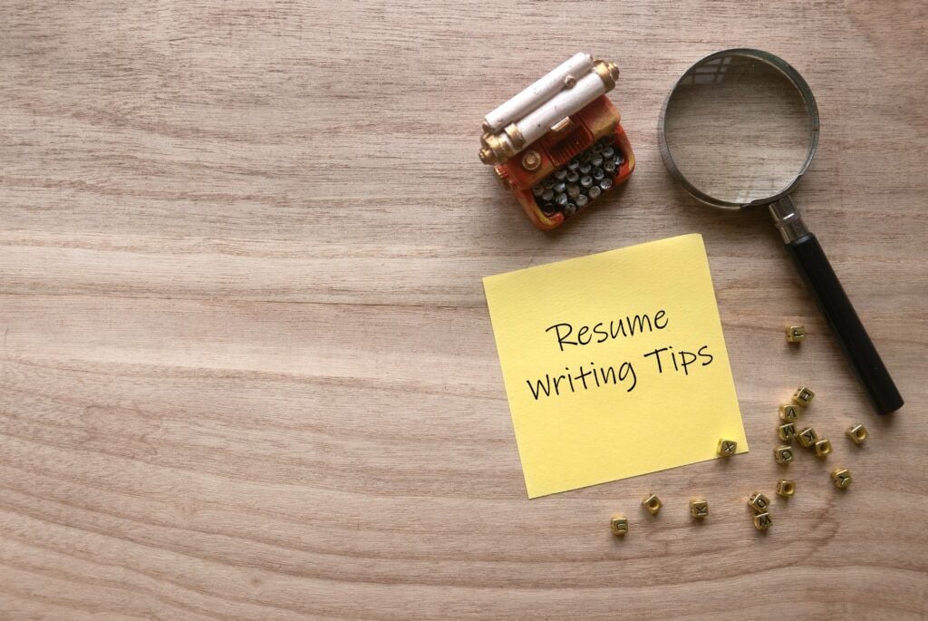 How to List Education on a Resume: A Comprehensive Guide for Professionals | Career | Emeritus