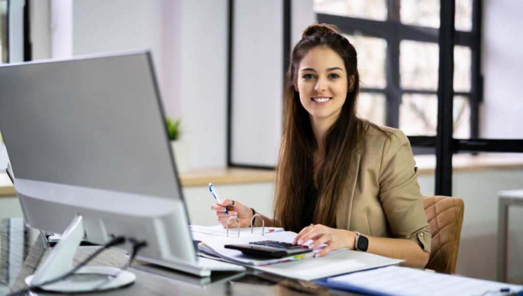 Climbing the Corporate Ladder: How to be an Accounting Manager | Finance | Emeritus