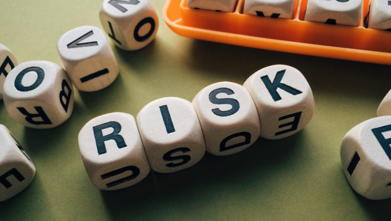 How to Build a Risk Management Process: A 10-Step Guide | Finance | Emeritus