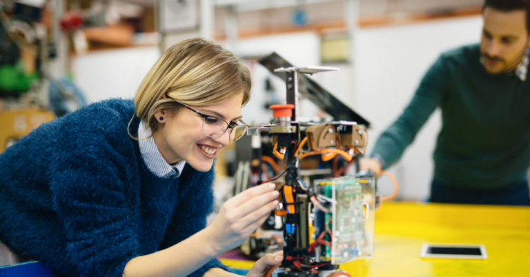 How to Become a Robotics Engineer: Follow These Easy Steps | Strategy and Innovation |Emeritus 